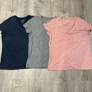 Universal Thread Lot of 3 Pocket Monterey V Neck T Shirts Tops